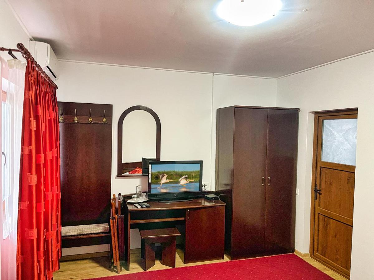 Pensiunea Crisan المظهر الخارجي الصورة